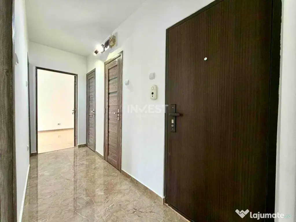 Apartament 3 camere-etaj 1-renovat-Podu Ros-bloc fara risc 