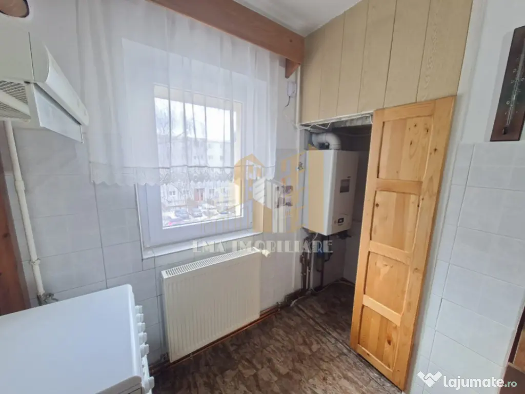 Apartament 3 camere Strada Gloriei Tractoru Brasov