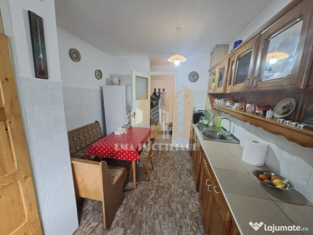 Apartament 3 camere Strada Gloriei Tractoru Brasov