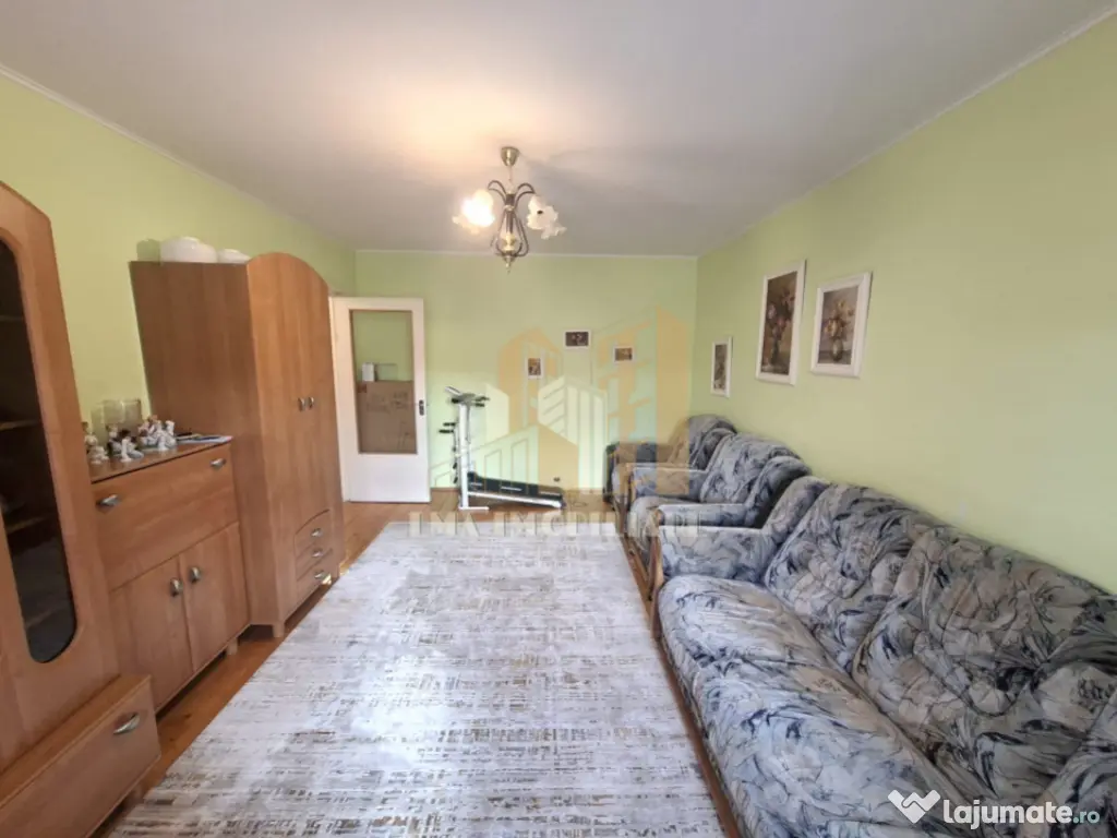 Apartament 3 camere Strada Gloriei Tractoru Brasov