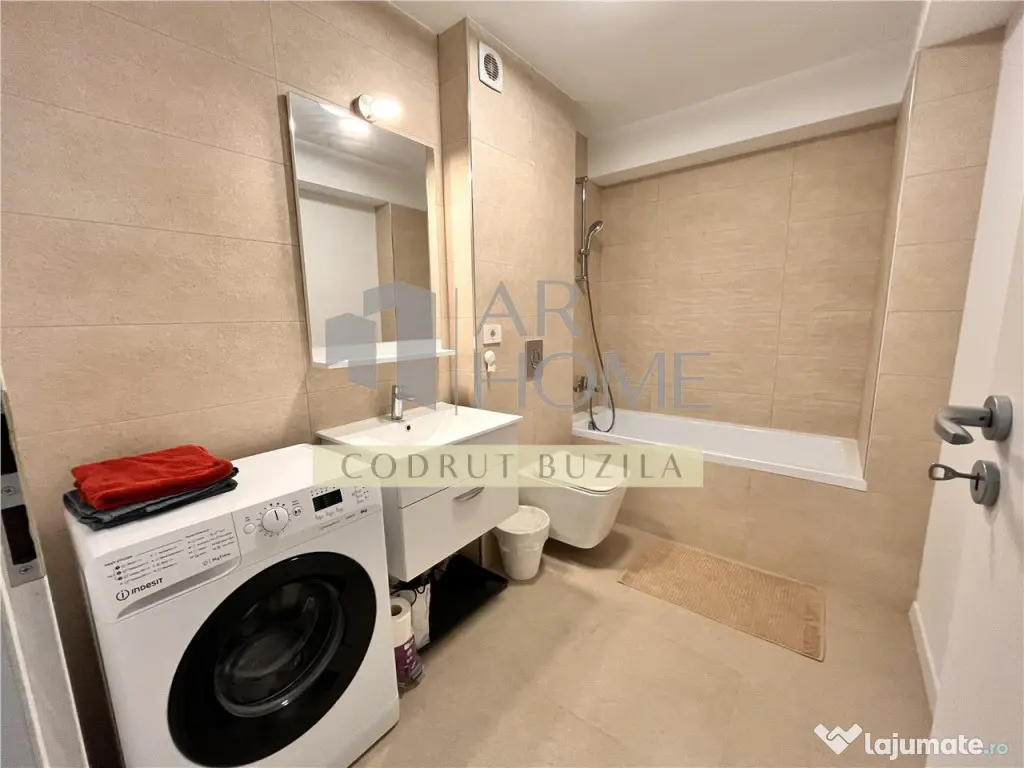 Apartament 2 camere, bloc nou, parcare privata, zona central 