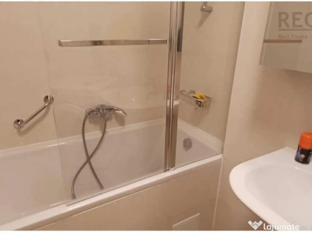 Apartament modern cu parcare Kasper Coresi 