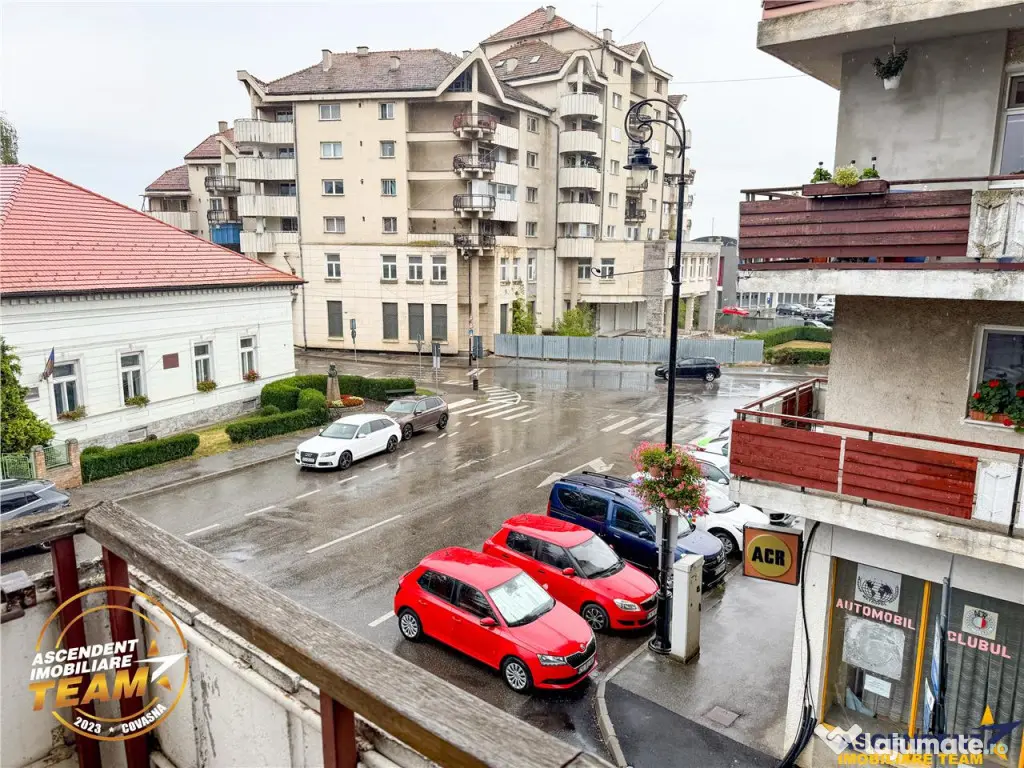 FILM!Decomandat,2bai,2balcoane,etaj1, parcare in curte,mobil