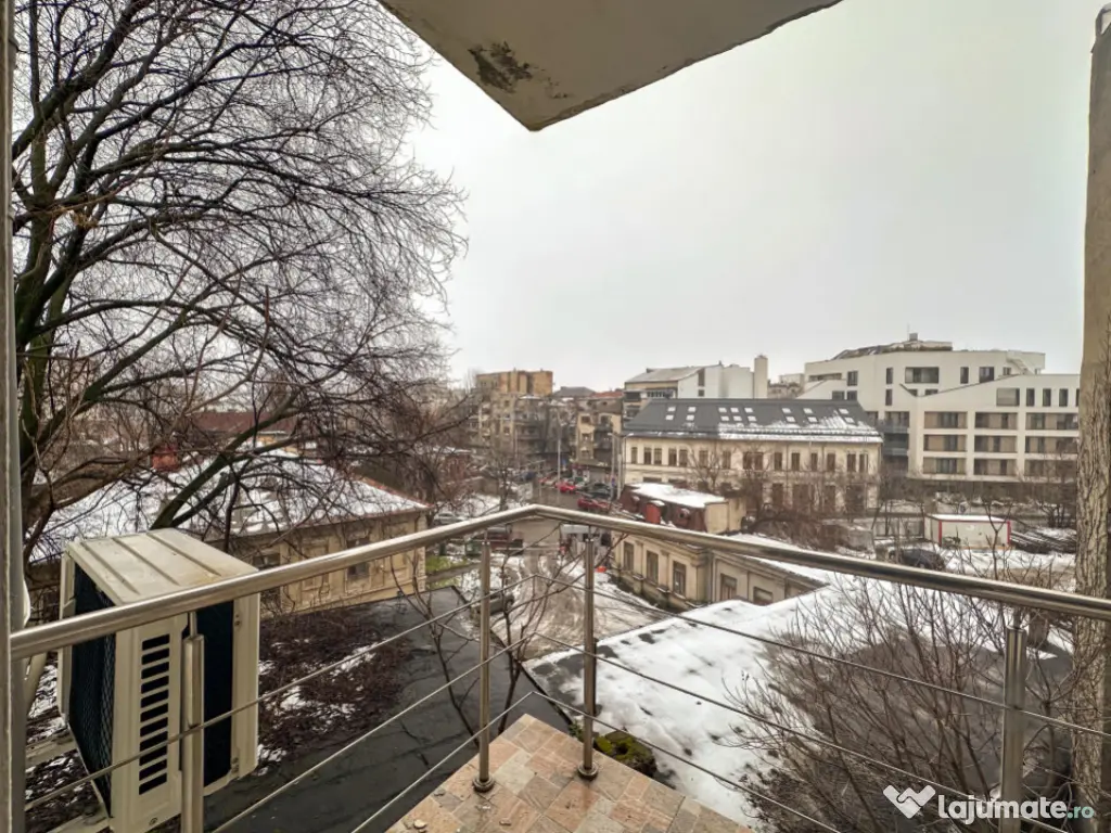 La doi pasi de Universitate - nu doar un birou ci un statut 