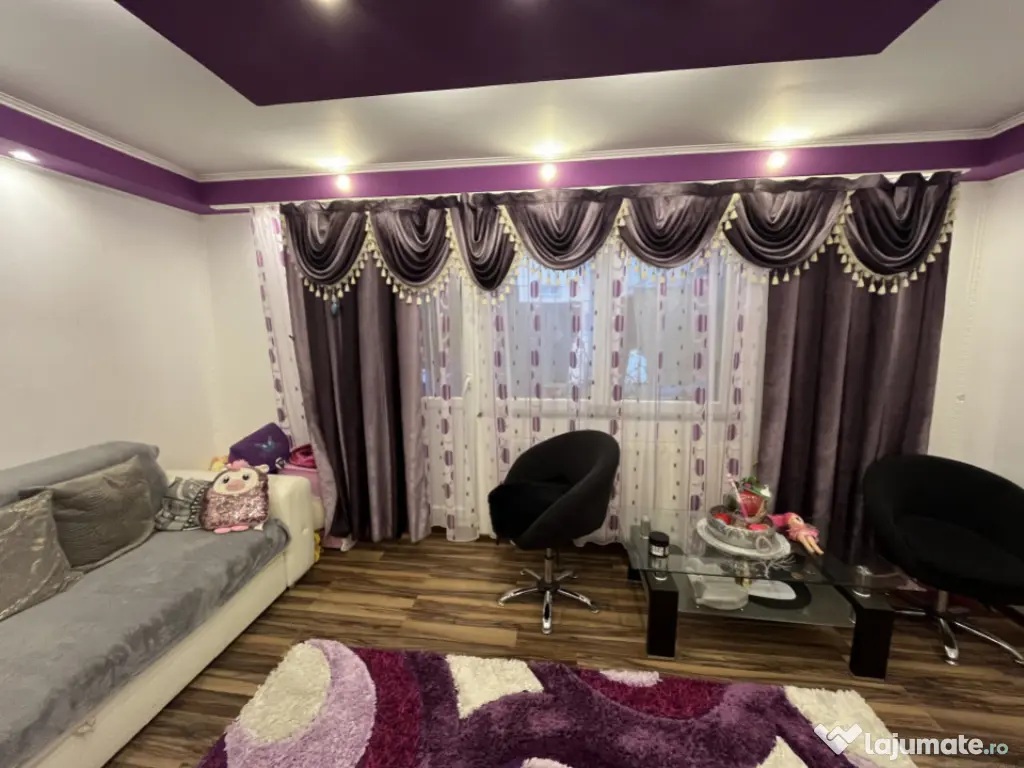 Vand Apartament 4 camere, 2 bai, 100 mp, zona Pipirig