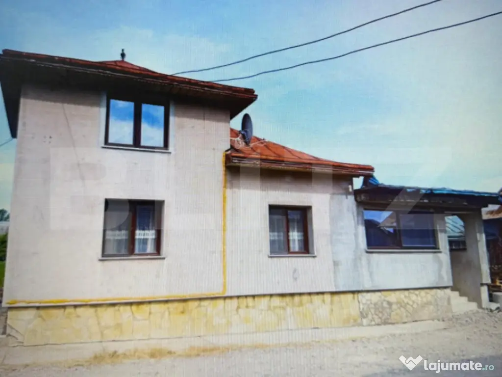 Casa si un teren de 3000mp, Mitocul Dragomirnei