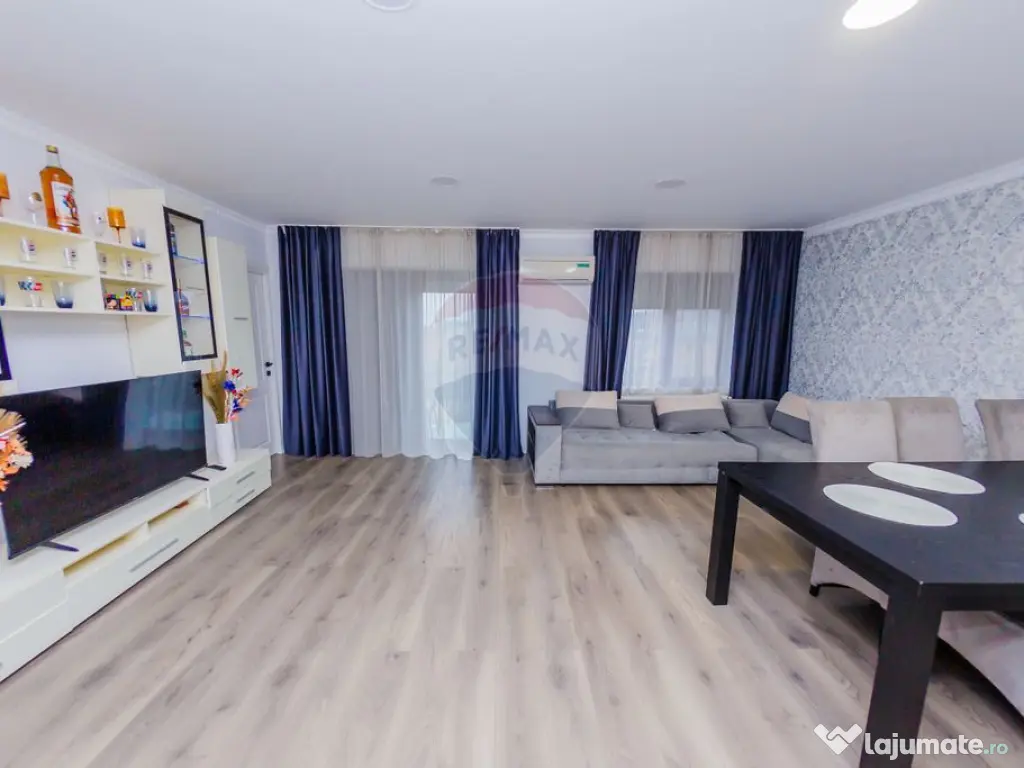 Apartament pe 2 niveluri de vânzare Victoriei 