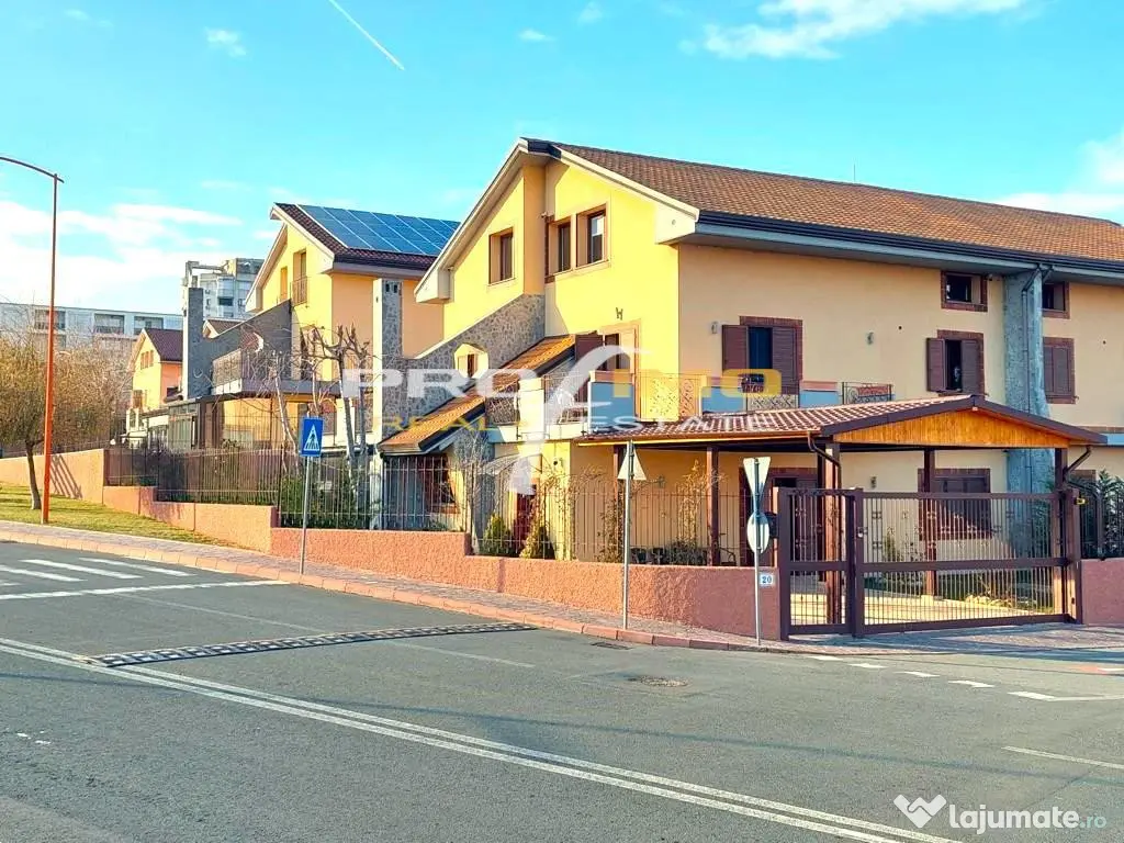 Vila Exclusivista P 2E M zona Faleza Nord - Plaja Reyna 