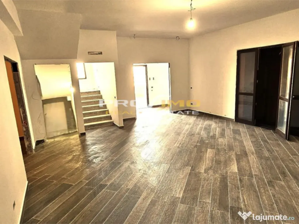 Vila Exclusivista P 2E M zona Faleza Nord - Plaja Reyna 