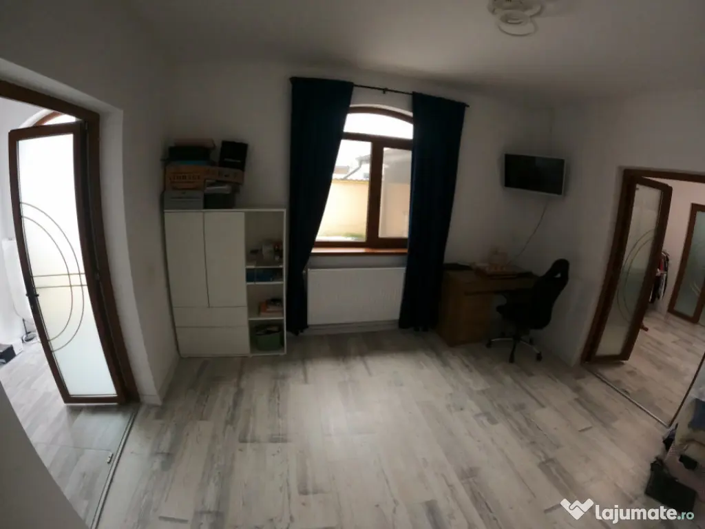 Casă de Vis de Vânzare – Eleganță și Confort zona cen