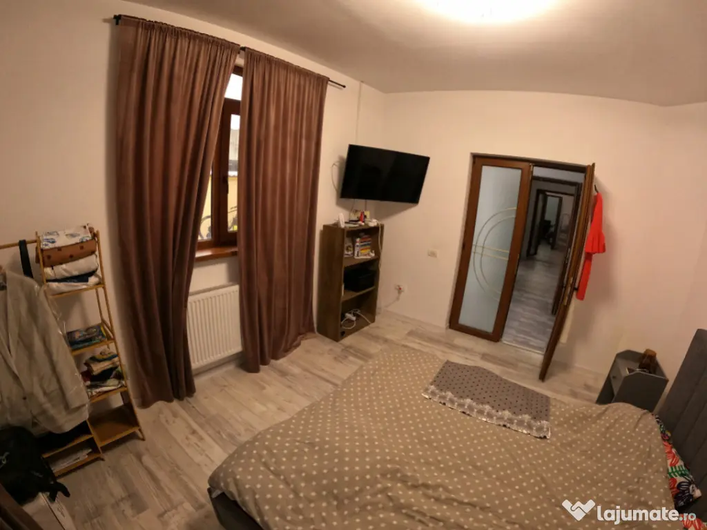 Casă de Vis de Vânzare – Eleganță și Confort zona cen