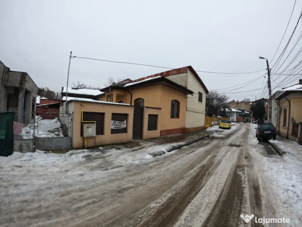 Casă de Vis de Vânzare – Eleganță și Confort zona cen