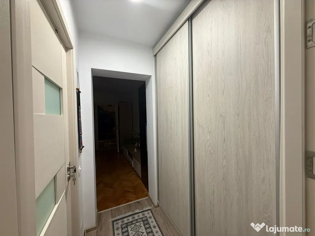 Apartament 2 camere –etaj 1-zona Piata Centrala 
