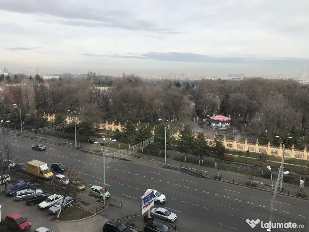 Garsoniera 2 minute de metrou Brancoveanu 