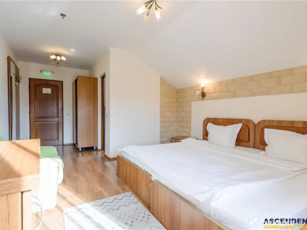 Complex turistic cu privelisti picturale,apa curativa,aer pu 