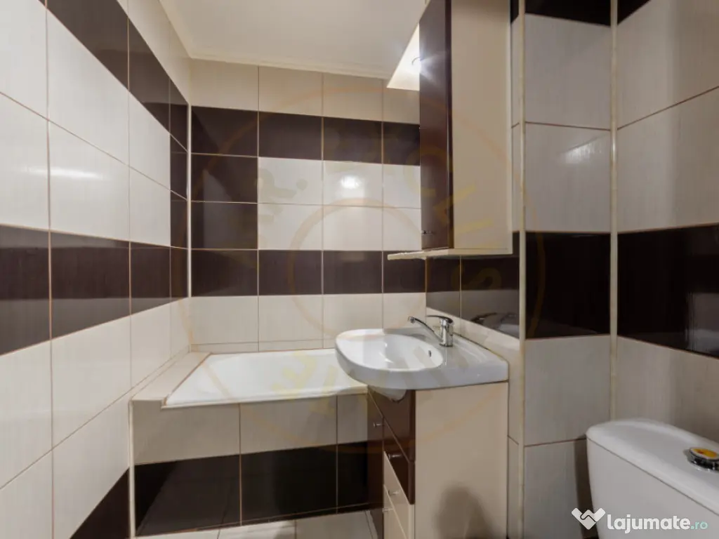 Apartament 3 camere - Gavana, Piata Albina 