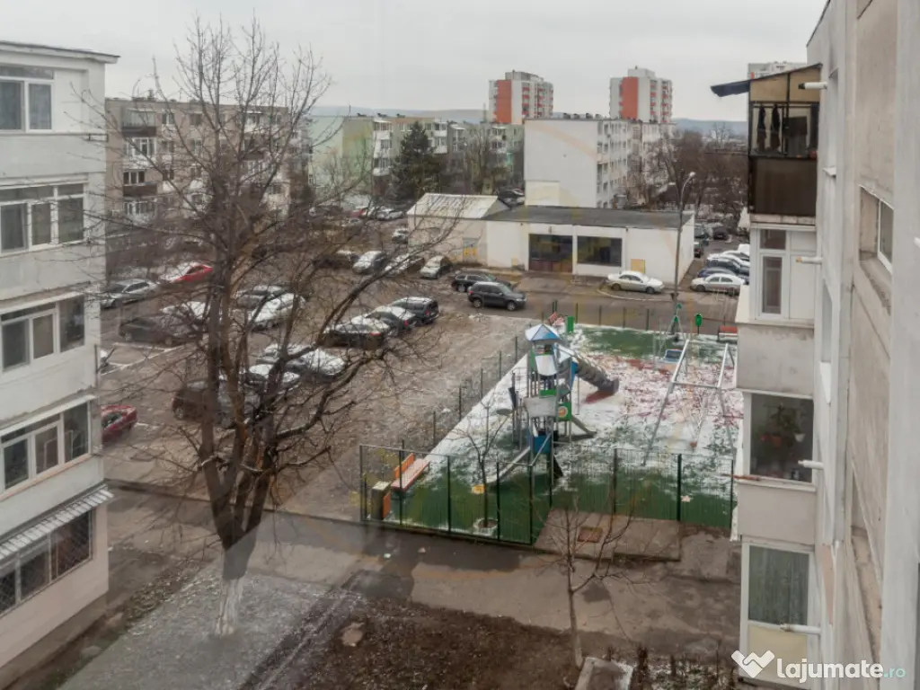 Apartament 3 camere - Gavana, Piata Albina 