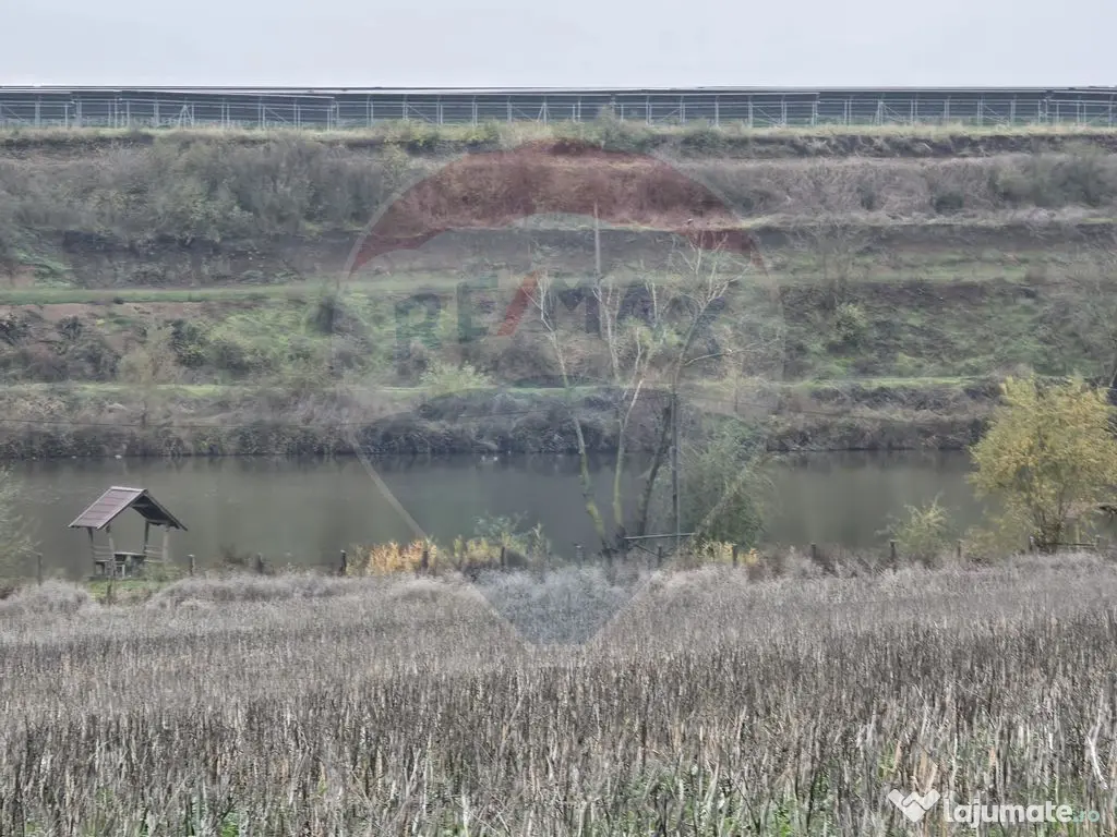 DE VANZARE LAC Pescuit sportiv 6,7ha + TEREN 6,3ha 