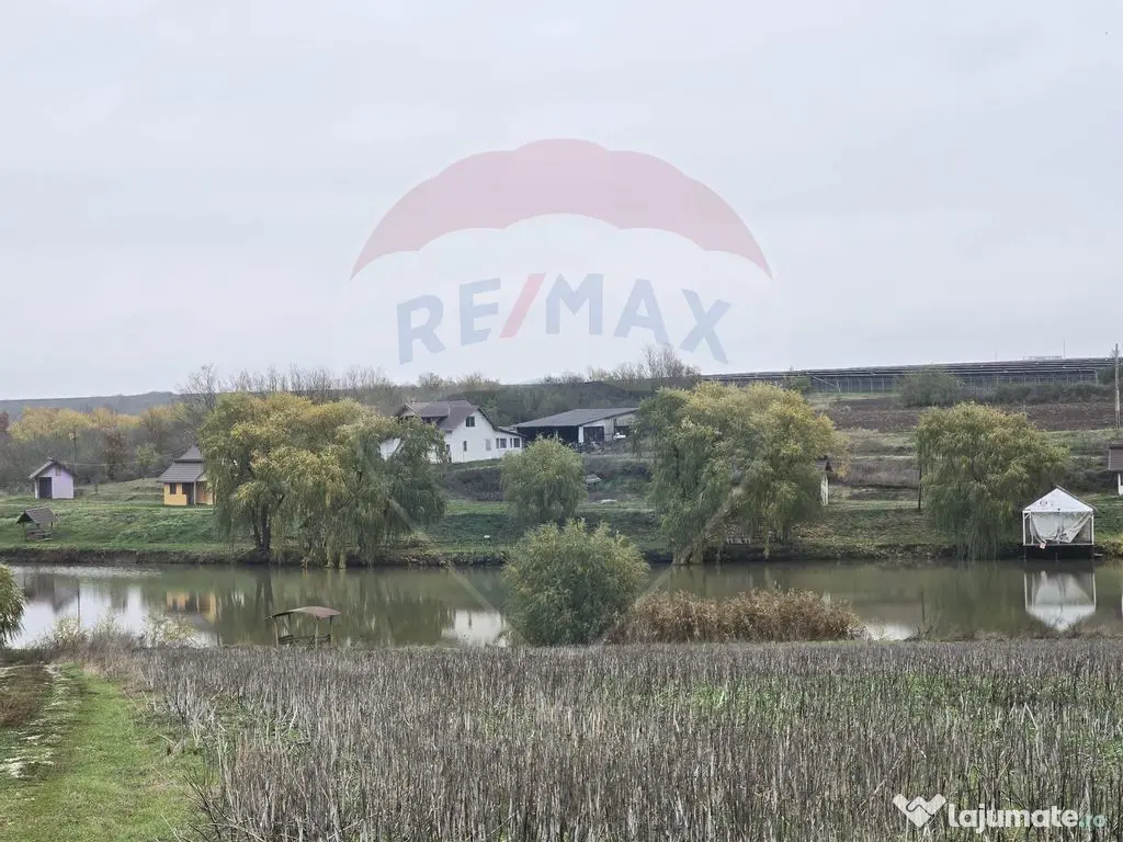 DE VANZARE LAC Pescuit sportiv 6,7ha + TEREN 6,3ha 