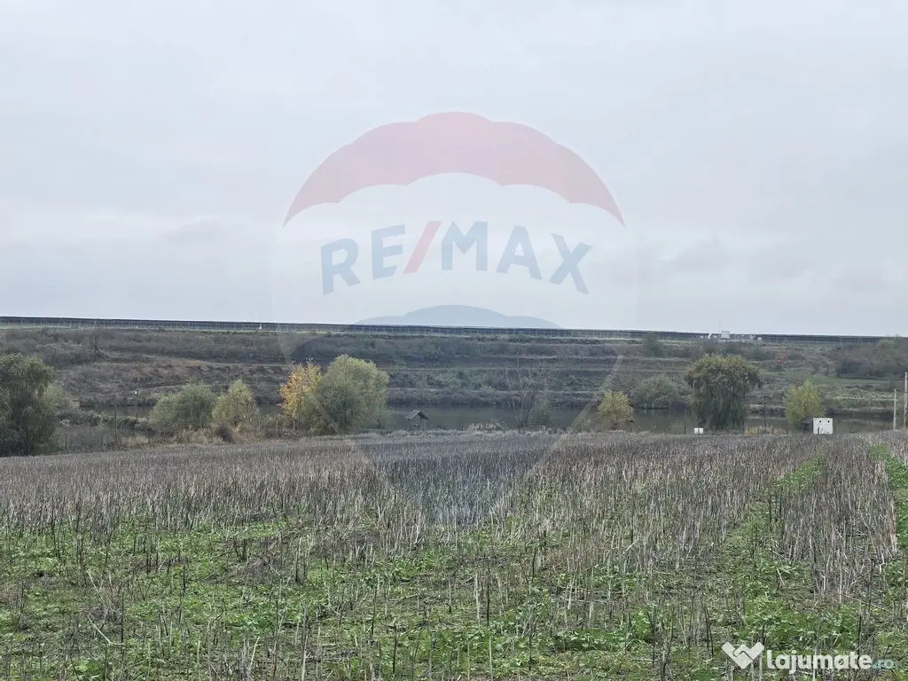 DE VANZARE LAC Pescuit sportiv 6,7ha + TEREN 6,3ha 