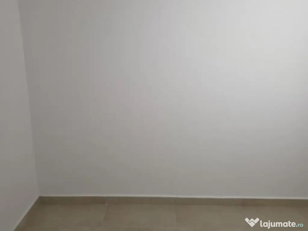 Spatiu comercial 3 camere zona Central Sibiu 