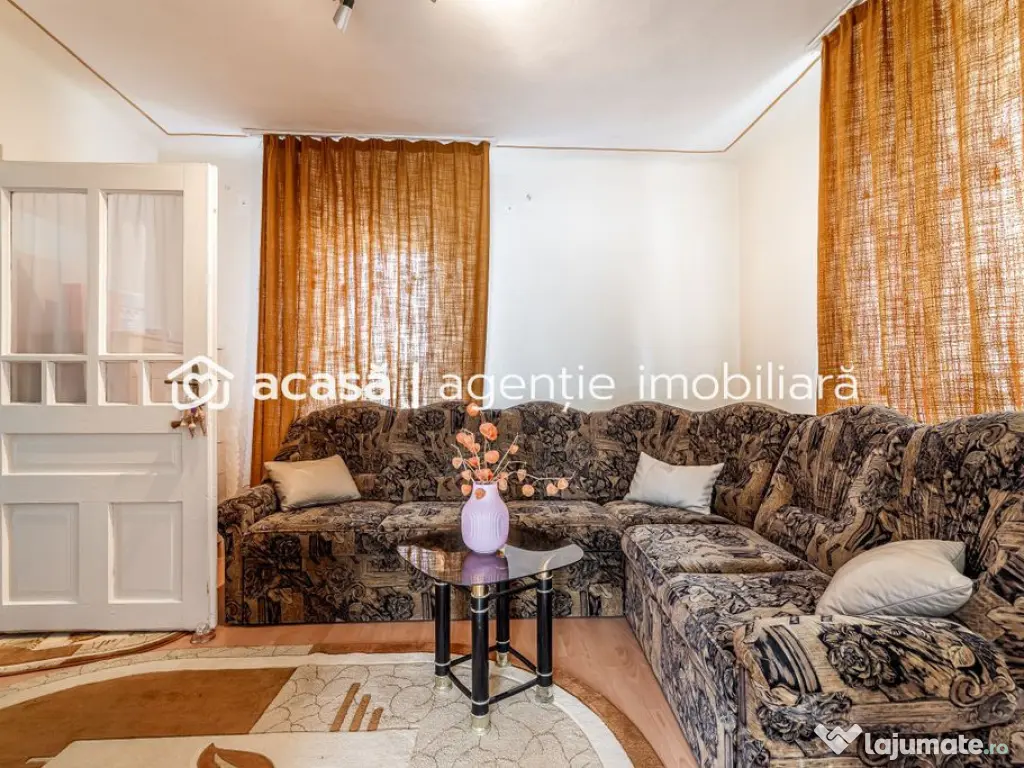 VÂNDUT! Casă cu teren 846 mp Micalaca, Strada Lipovei.