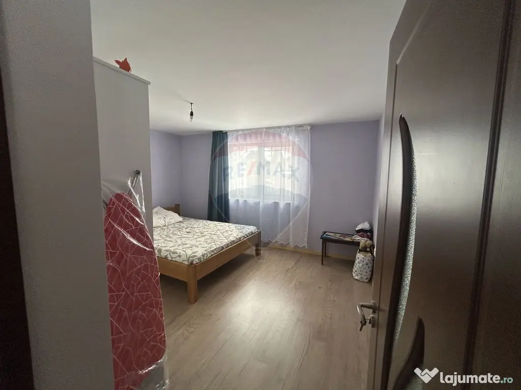 Casă nouă de vânzare 220 mp 13 ari teren SATULUNG 15KM...