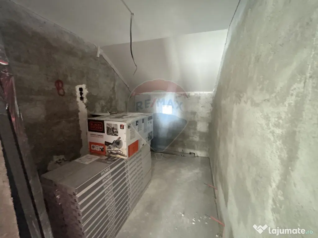 Casă nouă de vânzare 220 mp 13 ari teren SATULUNG 15KM...