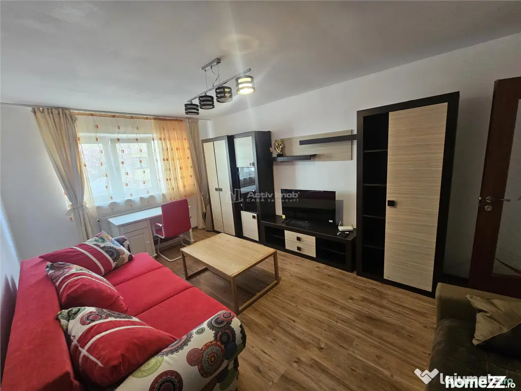 Resita, 2 Cam. Dec., Mobilat Utilat, Parter Inalt, Micro 4