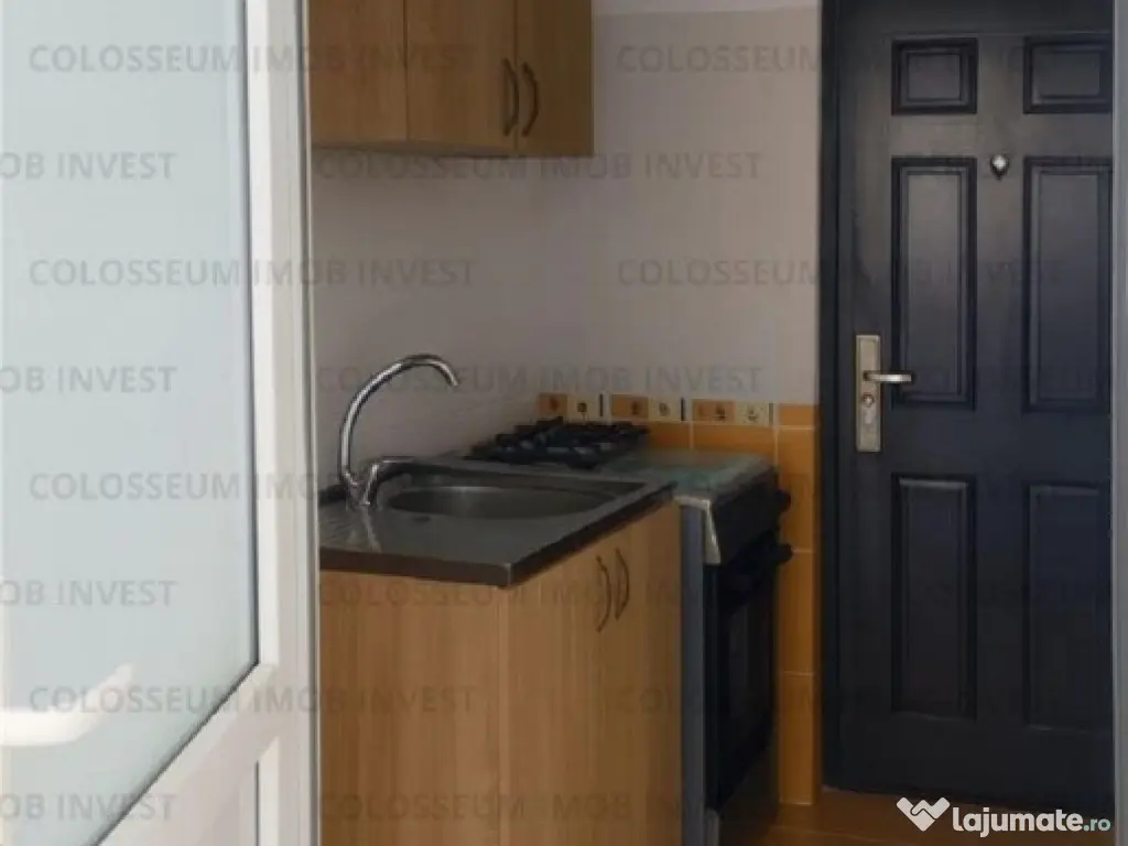 Camera de camin cu baie si bucatarie, centrala proprie, etaj 1/4! 