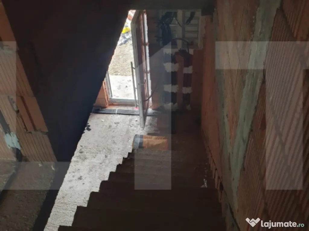 Duplex modern, zona exclusiva de case