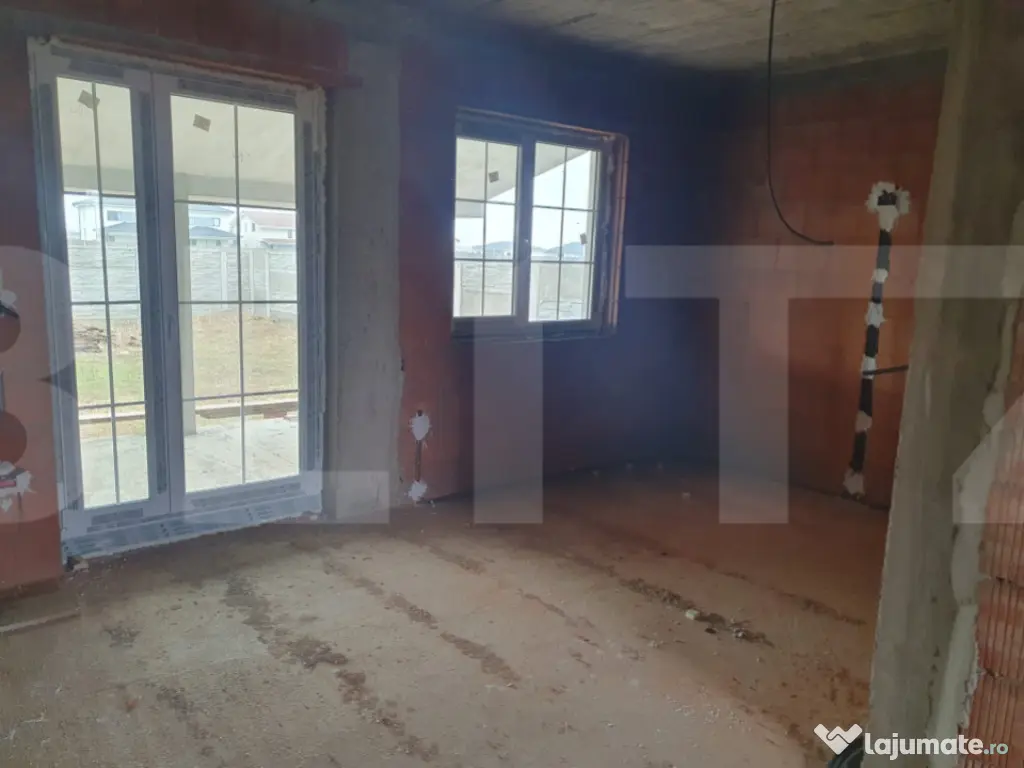 Duplex modern, zona exclusiva de case