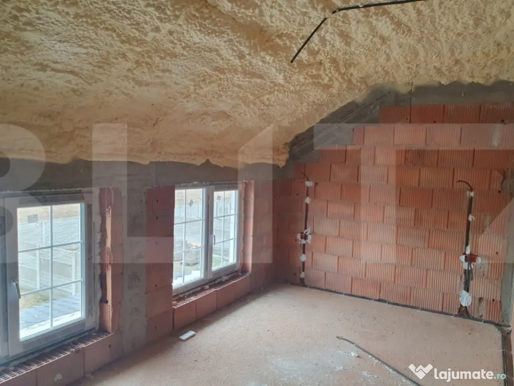 Duplex modern, zona exclusiva de case