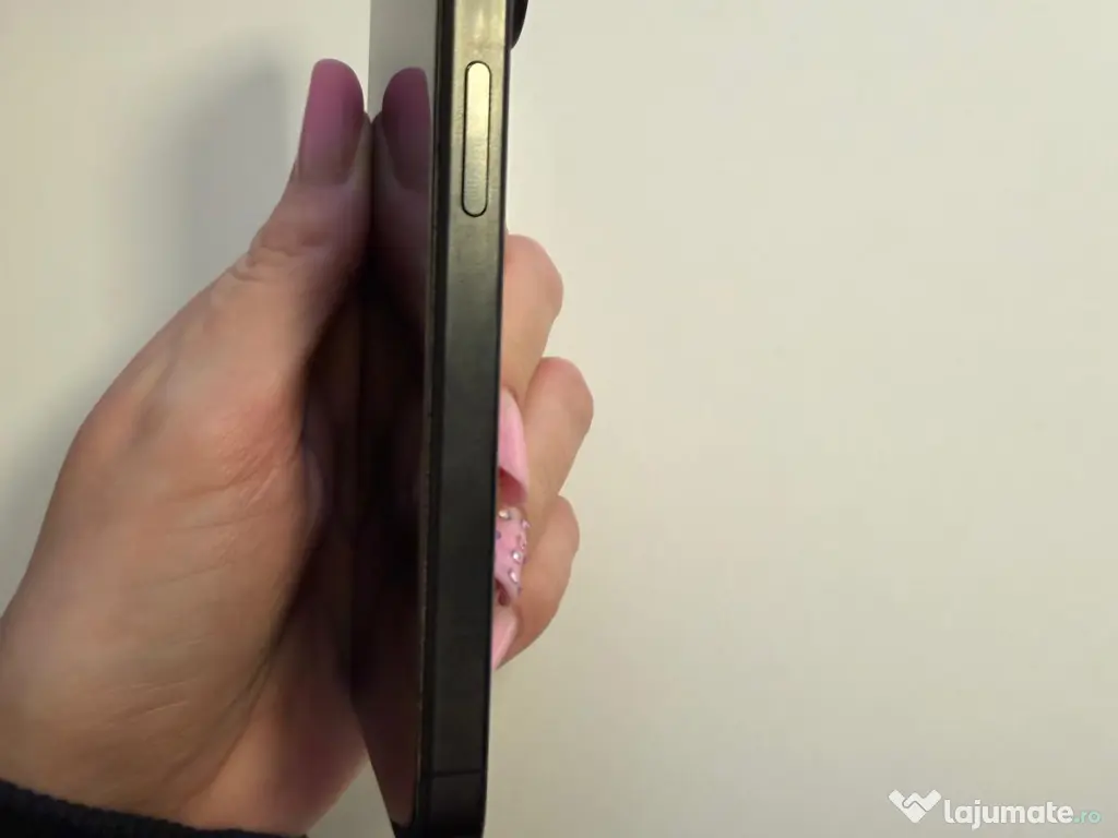 iPhone 15 Pro – 128 GB 