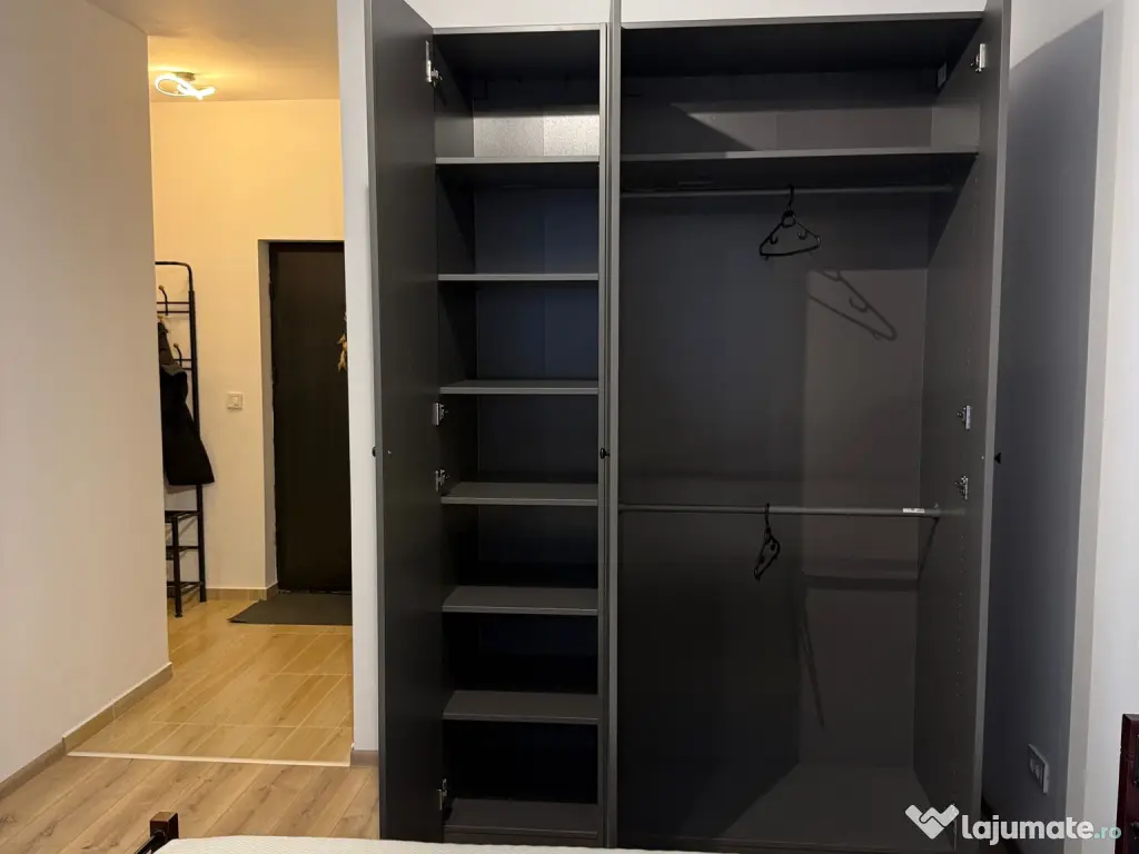Garsonieră de închiriat 