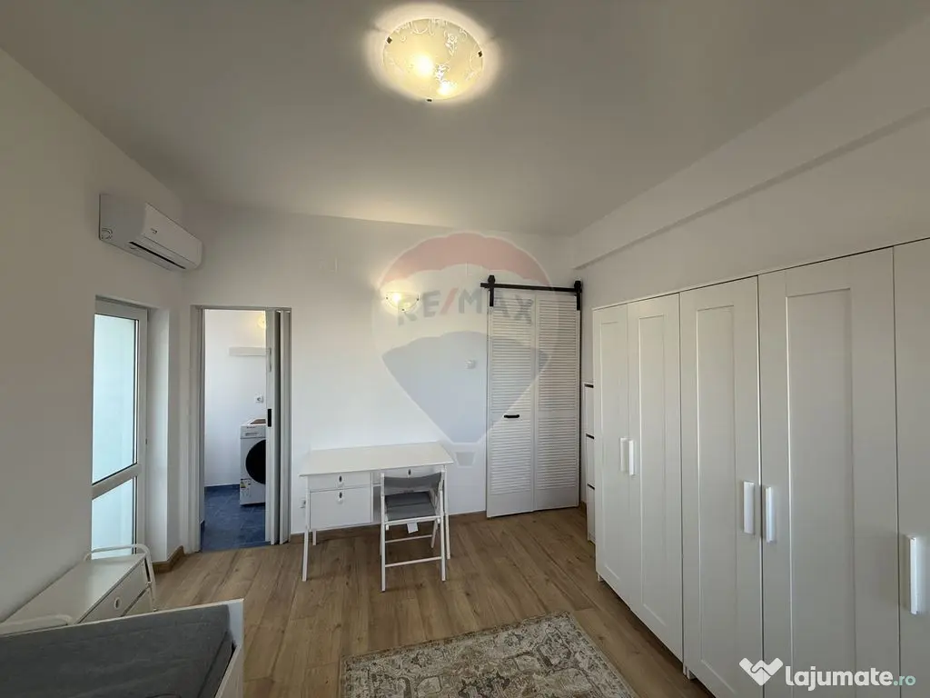 De inchiriat! Garsoniera la Universitate 