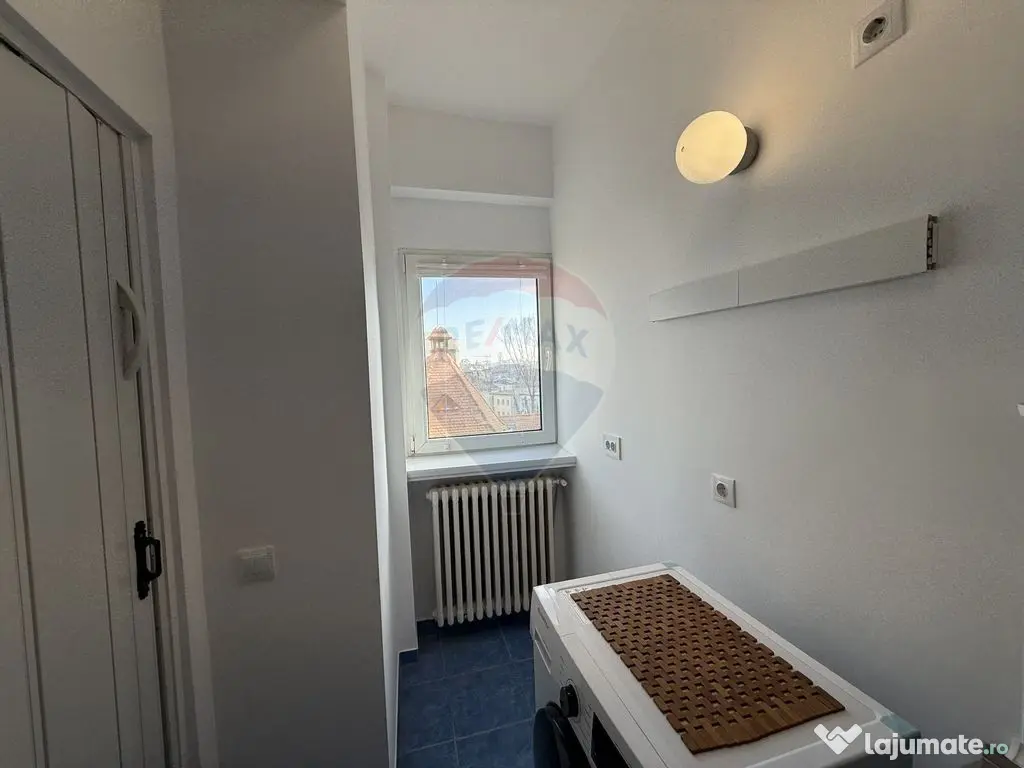 De inchiriat! Garsoniera la Universitate 