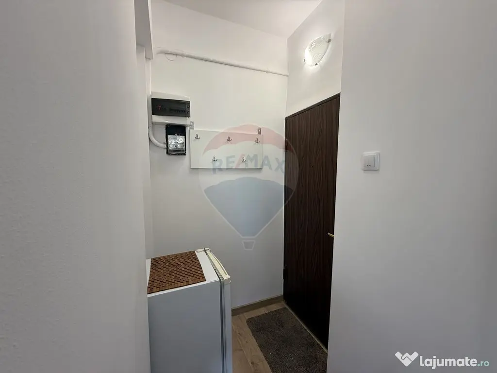 De inchiriat! Garsoniera la Universitate 