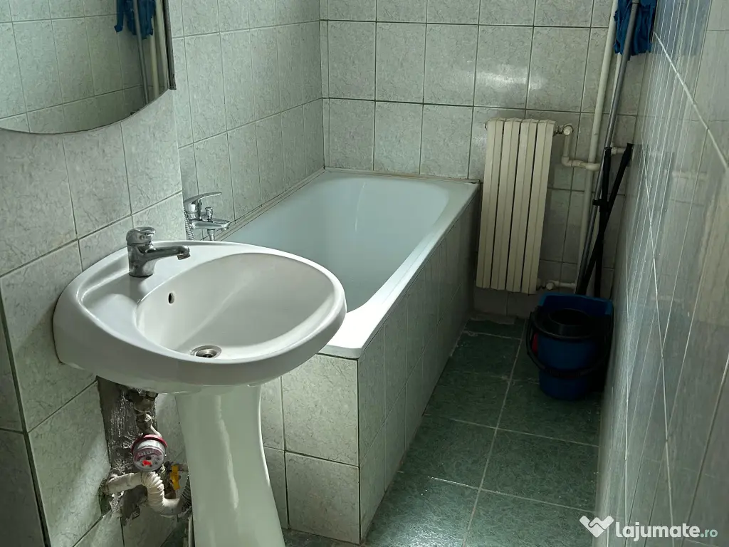 Apartament de inchiriat 3 camere Tomis Nord 