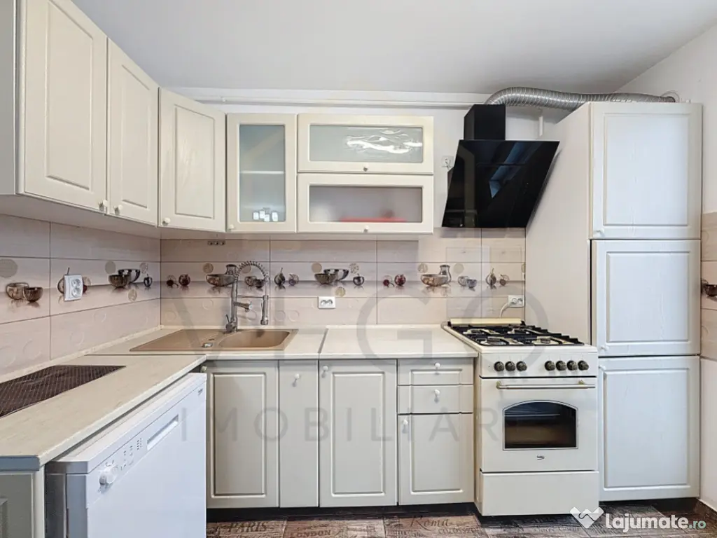 3 camere, 74 mp, terasa 17 mp, optional garaj, A. Muresanu 