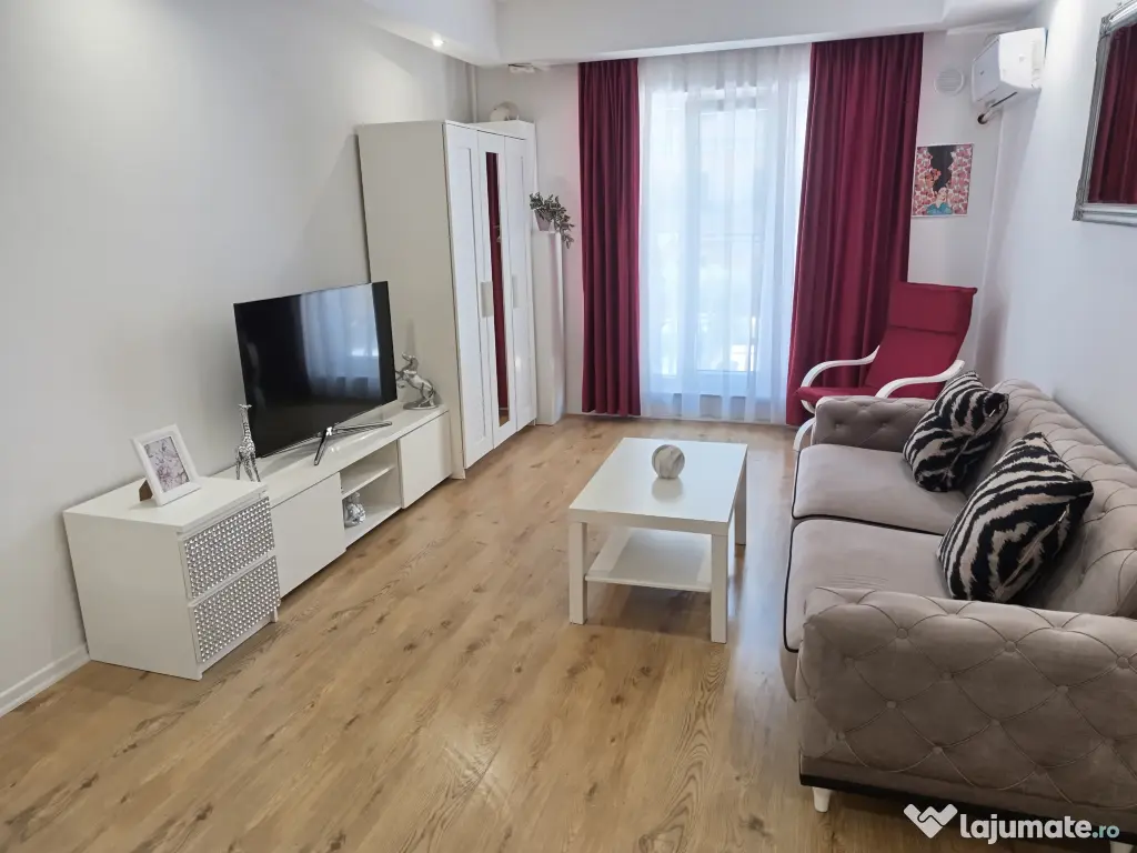 Închiriez apartament 2 camere Cosmopolis 