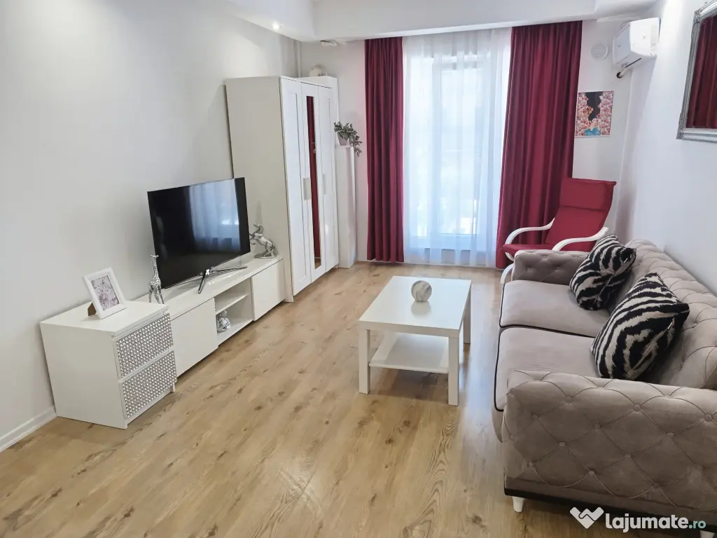 Închiriez apartament 2 camere Cosmopolis 