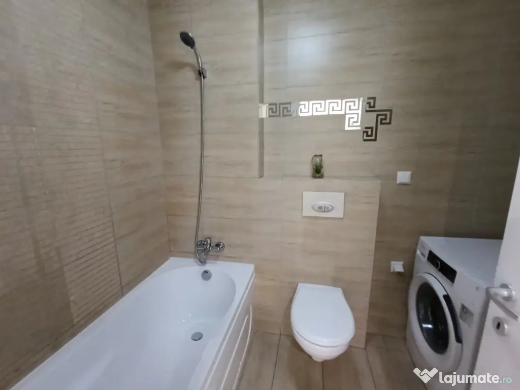 Închiriez apartament 2 camere Cosmopolis 