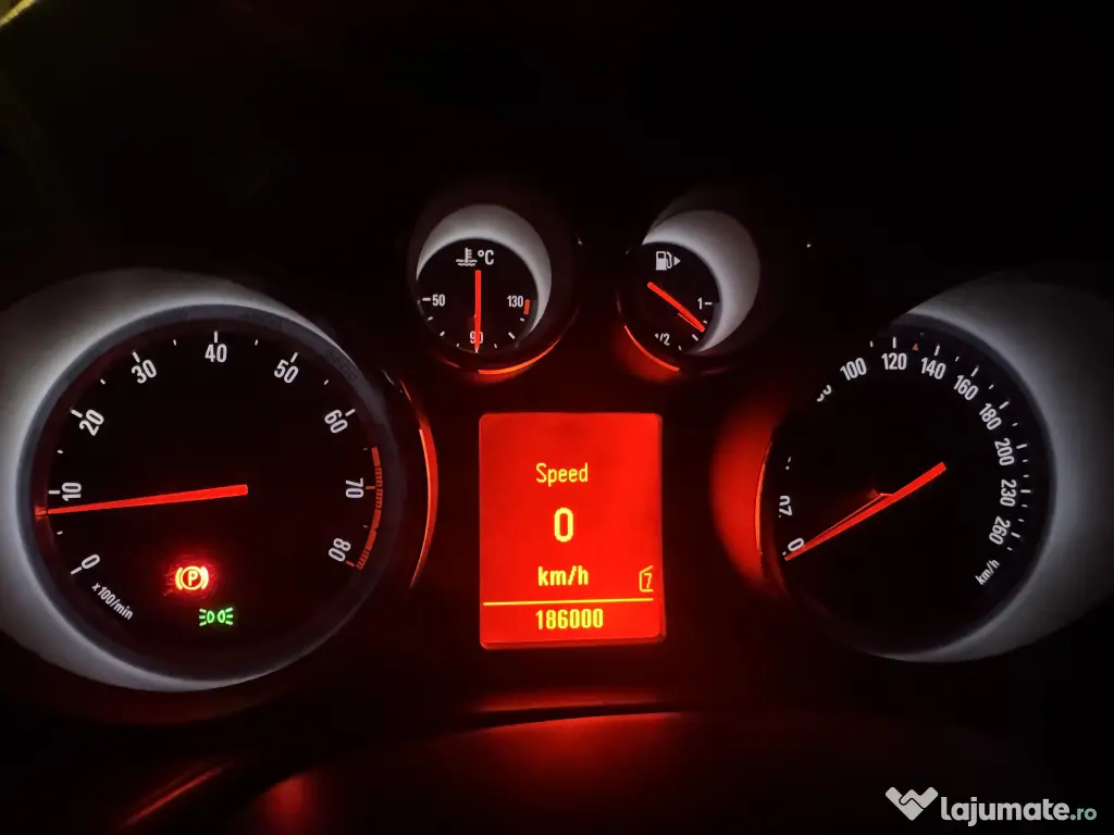 Opel Insignia 1.8 Benzină