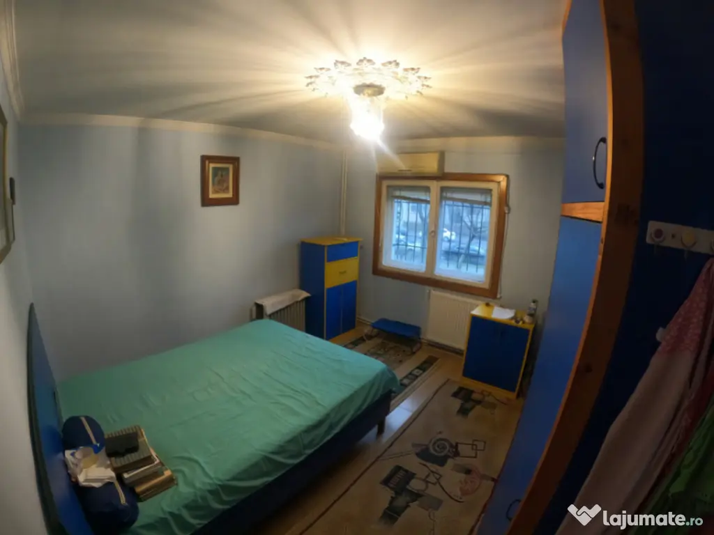 Apartament de 3 camere, 73 mp decomandat la parter inalt 