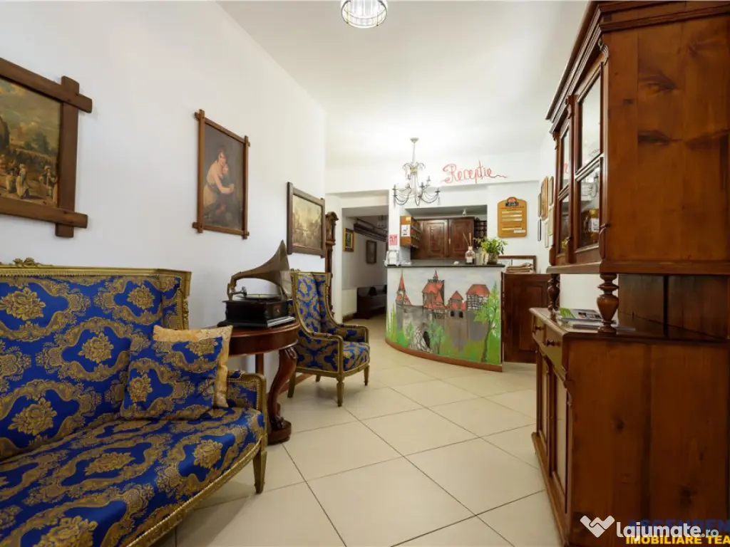 Langa Castelul Bran: Pensiune restaurant transfer afacer