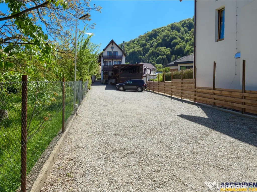 Langa Castelul Bran: Pensiune restaurant transfer afacer