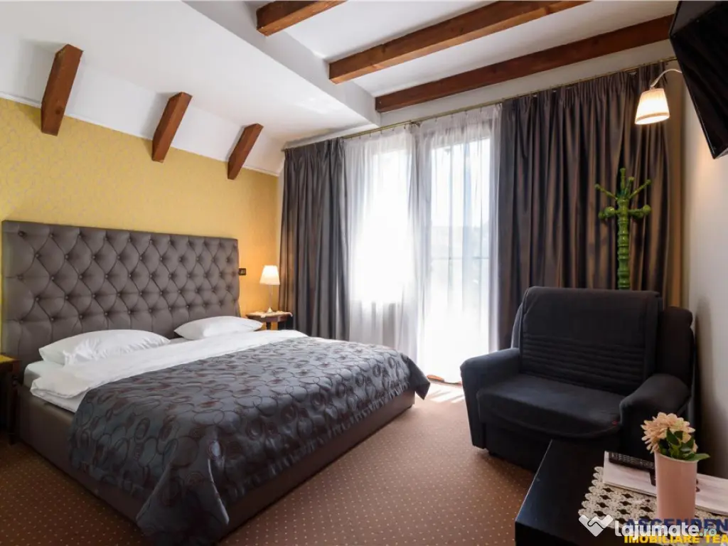 Langa Castelul Bran: Pensiune restaurant transfer afacer