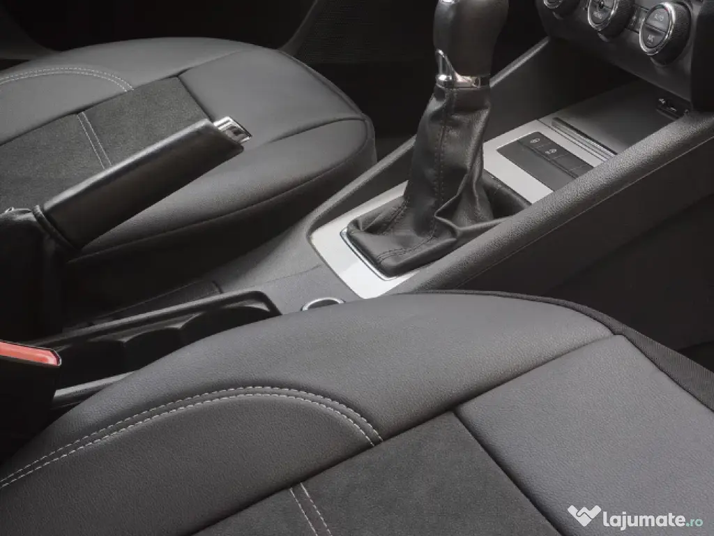 Set huse auto NOI - față/spate piele sintetică