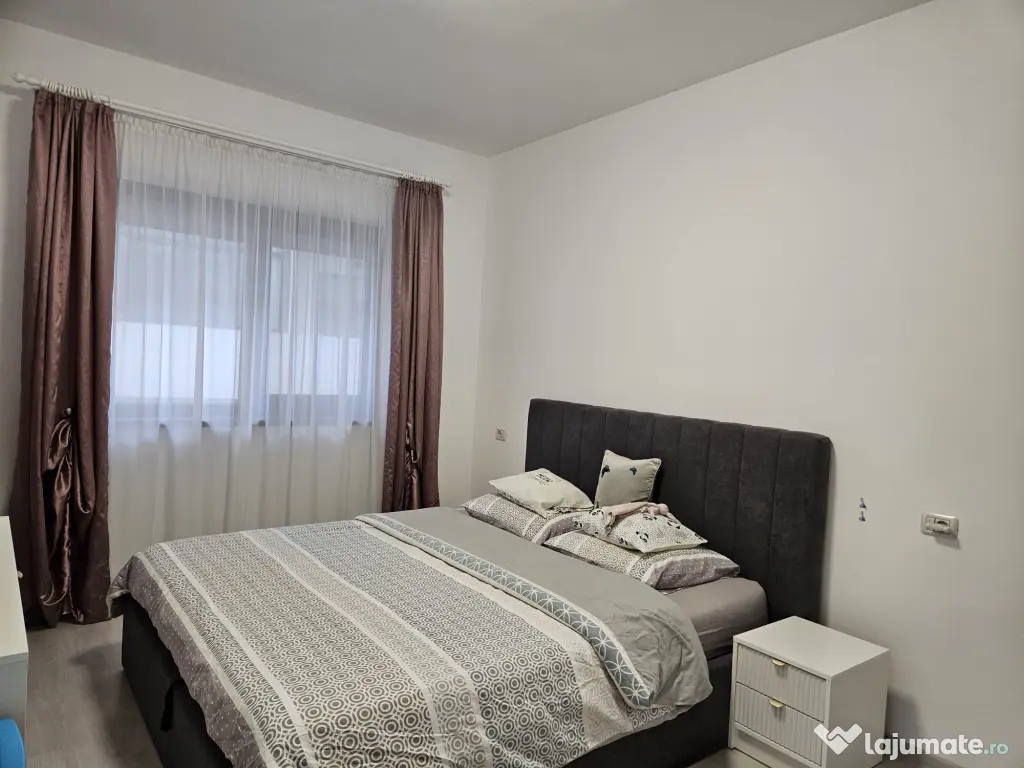 Inchiriez ap 2 camere semidecomandat 46 mp 